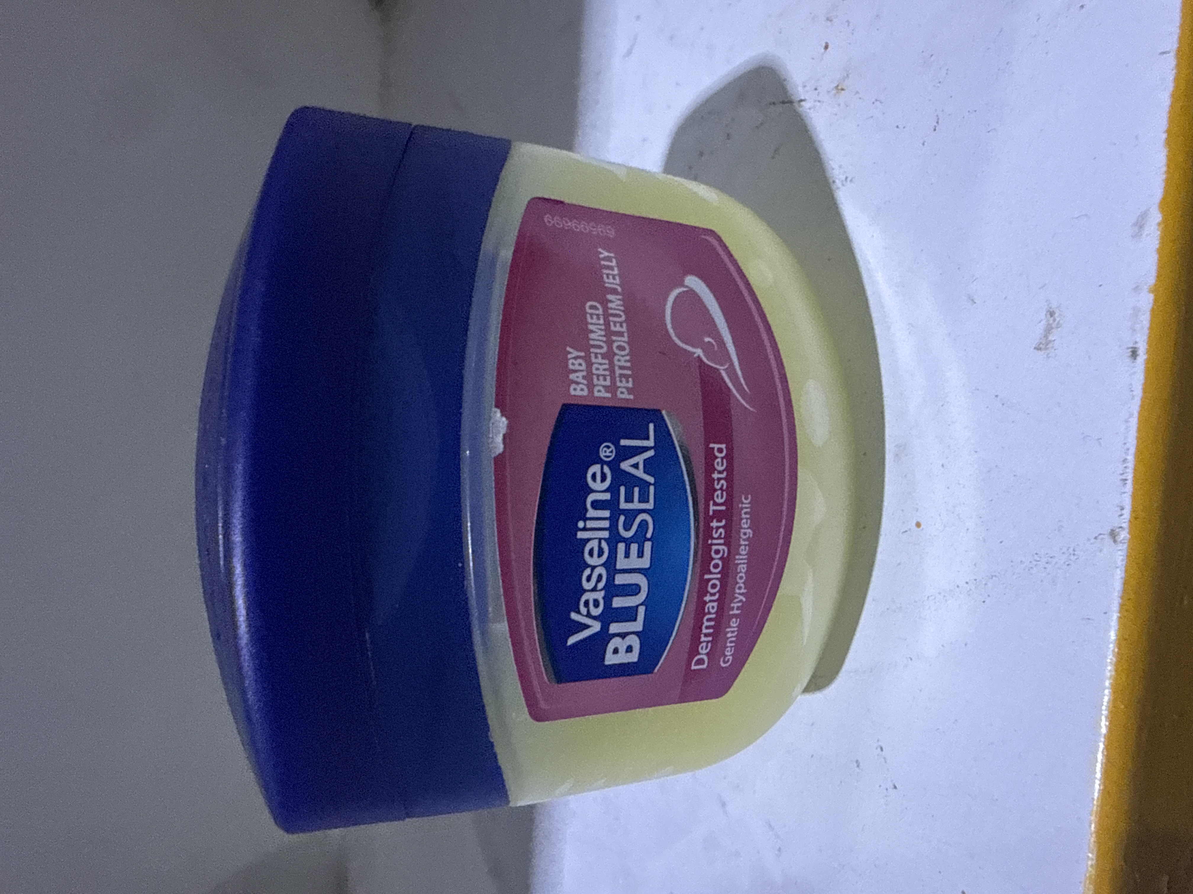 Vaseline blueseal ndogo-95ml